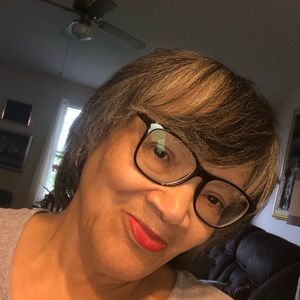 Meet your Posher, Phyllis